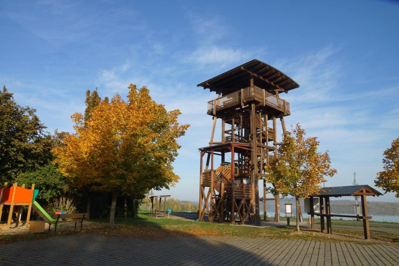 Warias Hotel & Restaurant Braunsbedra Экстерьер фото