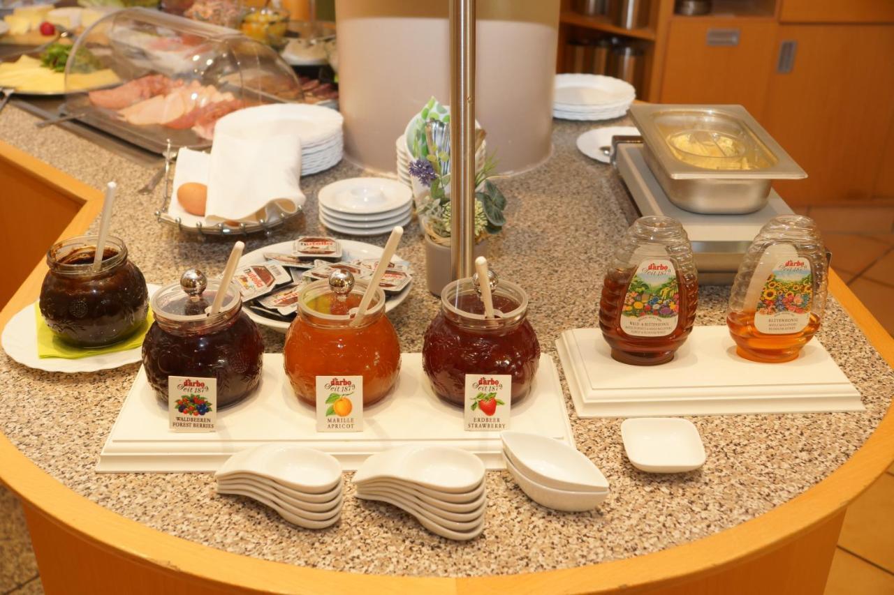 Warias Hotel & Restaurant Braunsbedra Экстерьер фото